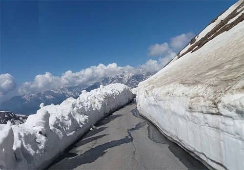 Manali taxi from Delhi NCR — 520 km via Kiratpur-Manali 4-Lane Fourlane (NH-21 / NH-3)